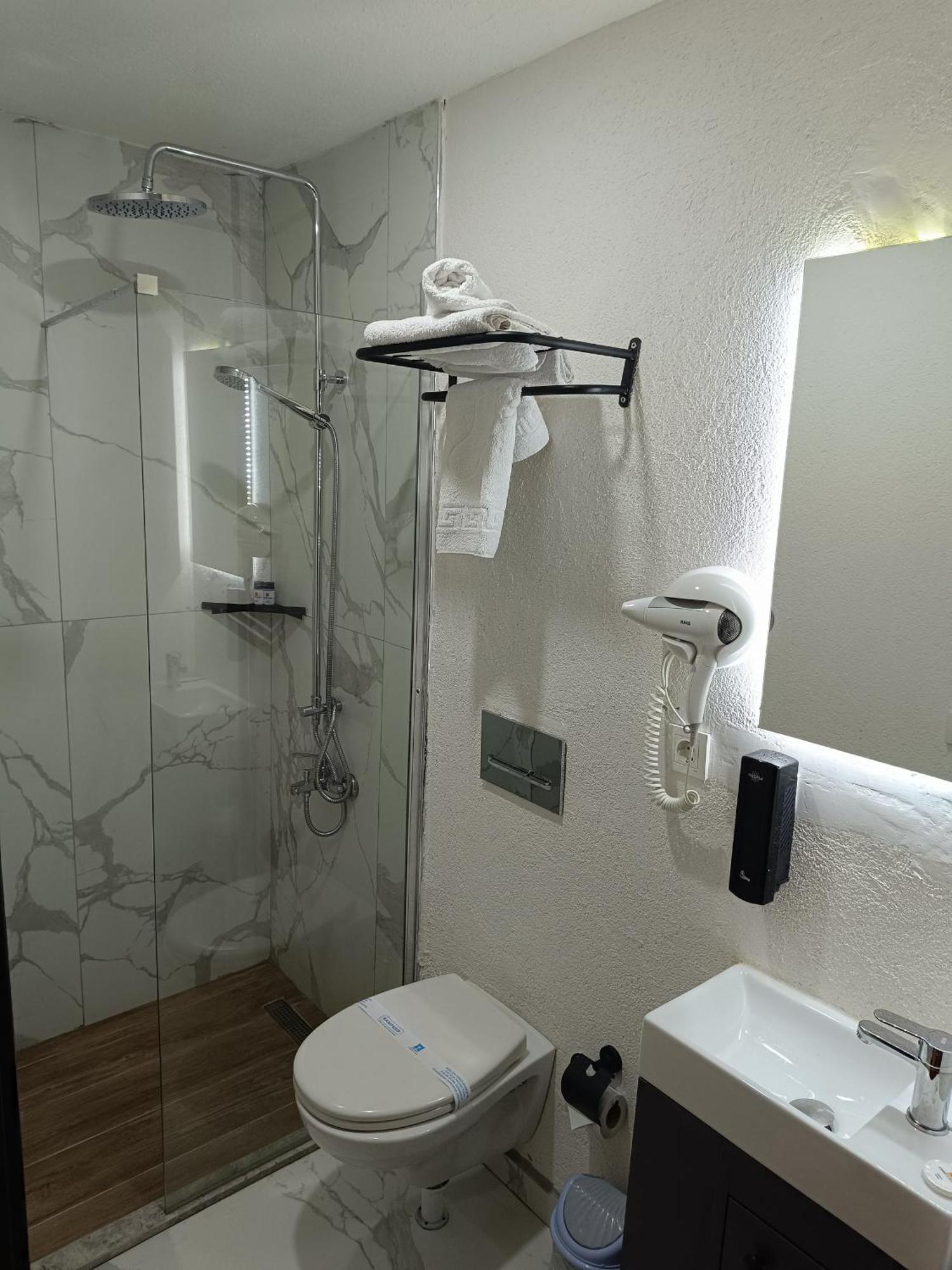 Comfy Otel Antalya Lara מראה חיצוני תמונה